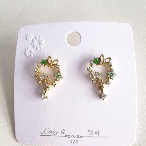 Brand New 14K Gold Plated Butterfly Flower Crystal Earrngs - Picture 1 of 8